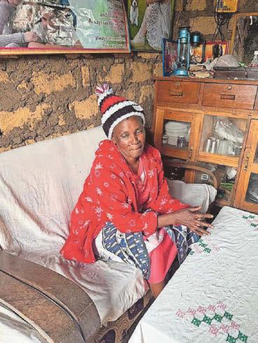 My abusive husband came home drunk waving a machete... then he slashed me