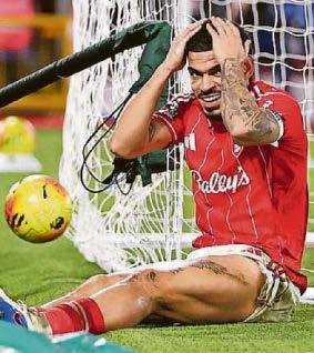 Boos ring out for Dyche as Forest misfire