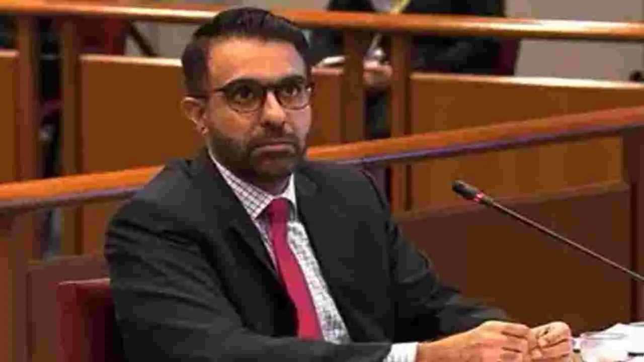 పార్లమెంటులో అబద్ధం చెప్పిన ఎంపీ..ఫైన్ విధించిన కోర్టు