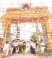 జోగులాంబ దేవాలయాన్ని భక్తులకు ఆధునిక సౌకర్యాలతో పాటు, పర్యాటకంగా అభివృద్ధి చేయాలి: జిల్లా కలెక్టర్ బిఎం సంతోష్