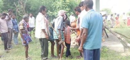 నాయనమ్మకు తలకొరివి పెట్టిన మనవరాలు