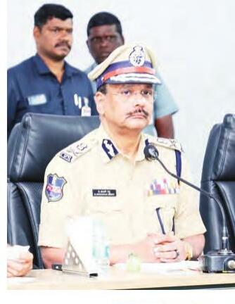 త్వరలో పోలీస్ ఉద్యోగాల నియామకాలు