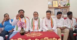 llegations by Putta Madhu Are Baseless"Peddapalli District Minority Cell Warns Putta Madhu to Change His Attitude.