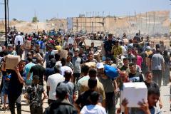 American group distributing aid in Gaza delays reopening sites