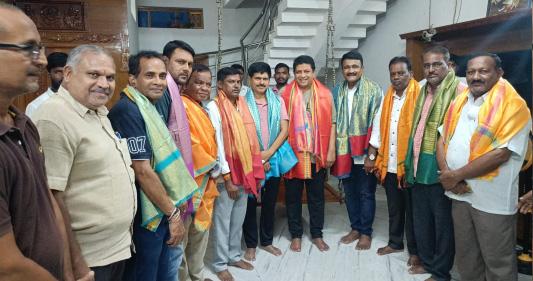 Eminent Leadership Takes Charge: Manthani Friends Club Elects Dynamic New Executive Committee