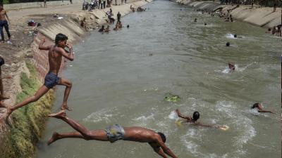 Delhi heatwave: City under ‘red alert’ as mercury soars beyond 45 degrees Celsius