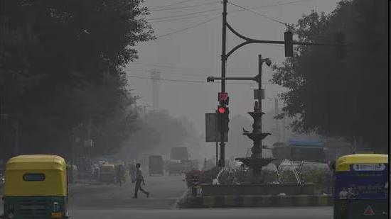 Behind the curve, but Grap 3 finally in place in Delhi-NCR