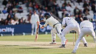 Cracks opening up, Headingley is like a subcontinent pitch on Day 5, says KL Rahul as India eye famous win