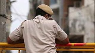 3 ‘drunk’ men pose as Delhi cops, rob bike to experience thrill; arrested