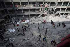 Israel steps up Gaza bombardment ahead of White House talks on ceasefire