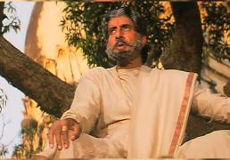 Ishaan Khatter recalls pulling Amitabh Bachchan's beard on the set of Sooryavansham: 'I was calling Bade Miyan'