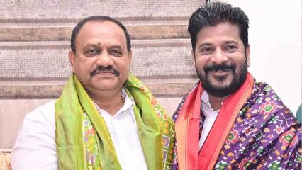 TPCC chief meets CM, discusses municipal poll strategy