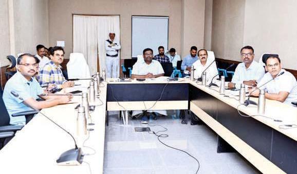 Distribution of ration rice should be closely monitored : Minister Uttam Kumar, C.S. Shanthikumari