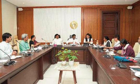 Ministers' Committee holds talks on Kancha Gachibowli land issue