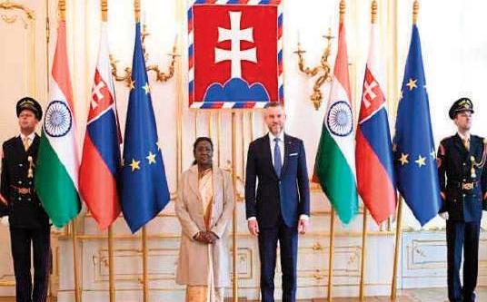 President Droupadi Murmu arrives in Slovak capital, accorded ceremonial welcome