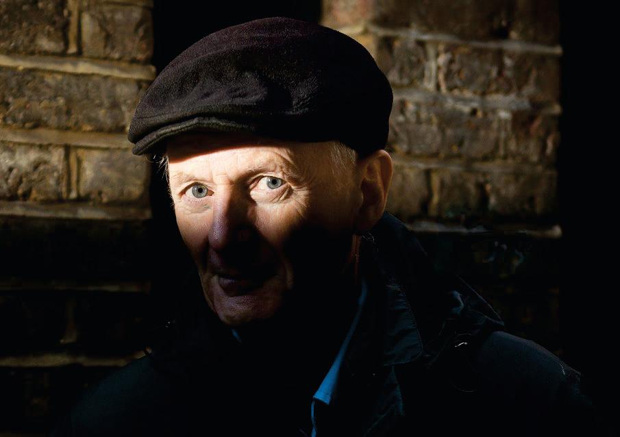 NEW BIOGRAPHY ON PETER HAMMILL DUE