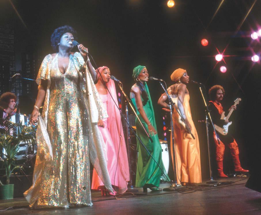 GLORIA GAYNOR
