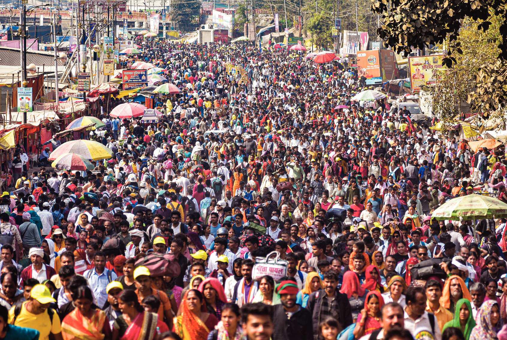 श्रद्धालुओं की संख्या से नहीं, विशेष तिथियों से तय होता है महाकुंभ