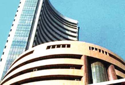 वाहन-बैंकिंग शेयरों में बिकवाली से सेंसेक्स 425 अंक टूटा, 2.65 लाख करोड़ रुपये डूबे