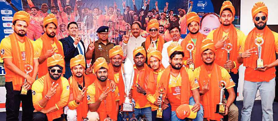 चैंपियन वेंकटेश्वरा लायंस का भव्य स्वागत