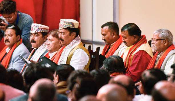 चुनाव से पहले नीतीश मंत्रिमंडल का विस्तार, सभी 7 मंत्री भाजपा के