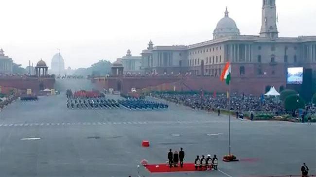 విజయ్ చౌక్ లో అట్టహాసంగా 'బీటింగ్ రిట్రీట్'