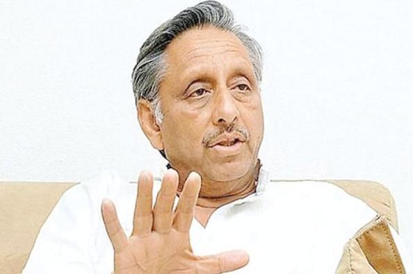 మణిశంకర్ అయ్యర్ బీజేపీ కోవర్టు