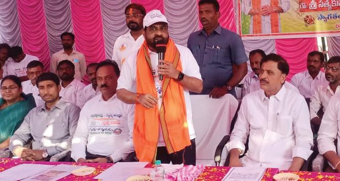 గత ప్రభుత్వం హయాంలో అసంపూర్తిగా పిహెచ్సిలు