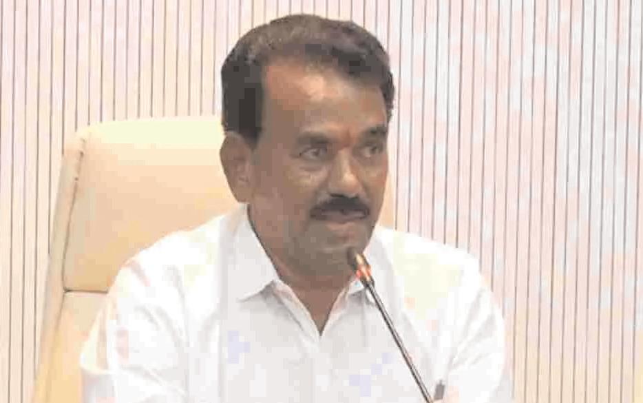 కేంద్రం సమాఖ్య స్పూర్తికి విరుద్ధంగా వ్యవహరిస్తోంది