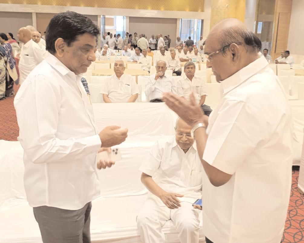 కిలారు అరుణ కుమారికి ప్రముఖల నివాళి