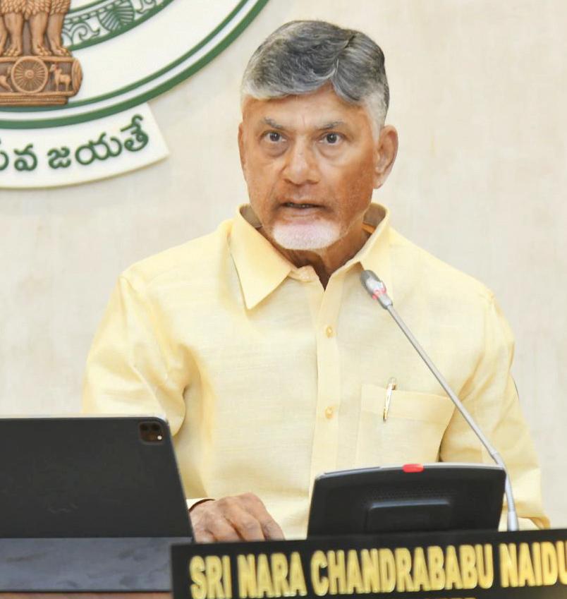 ప్రతి నియోజకవర్గంలో 100 పడకల ఆస్పత్రి