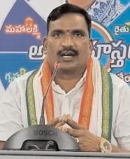 కవిత వ్యాఖ్యలతో బీఆర్ఎస్ అసలు రంగు బయటపడింది