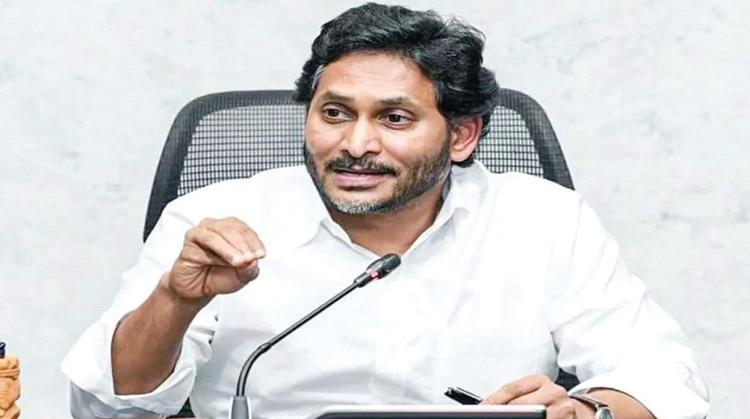 ఏపీలో పేదలకు మళ్లీ రేషన్ కష్టాలు