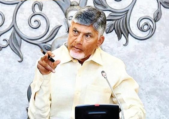 సెర్ఫ్ ఉద్యోగులకు సీఎం అభినందనలు