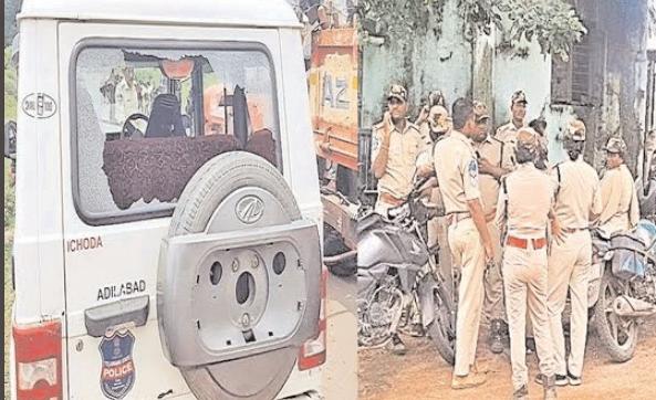 పోలీసులపై ముల్తానీల రాళ్ల దాడి