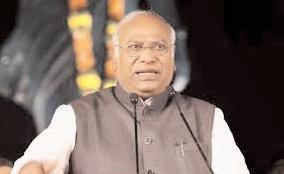 తెలంగాణలో సర్వే దేశానికి ఆదర్శం