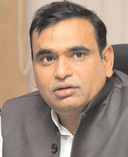 కాళేశ్వరం ప్రాజెక్టు పూర్తి చేస్తే అప్పులపై వడ్డీ తగ్గింపును పరిశీలిస్తాం