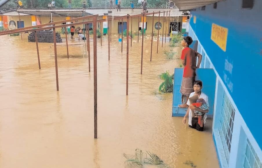 ఉత్తరకాశీని ముంచెత్తిన వరదలు