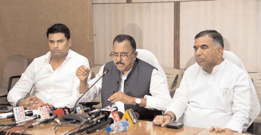 ఈసీ రద్దు చేయాల్సింది బీఆర్ఎస్ పార్టీనే..