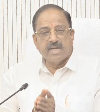 చేనేత రంగాన్ని ఆదుకోండి