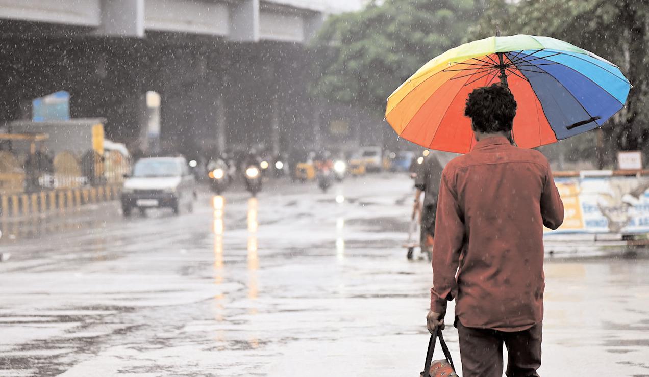 మరో మూడురోజులు తెలంగాణలో అత్యంత భారీ వర్షాలు