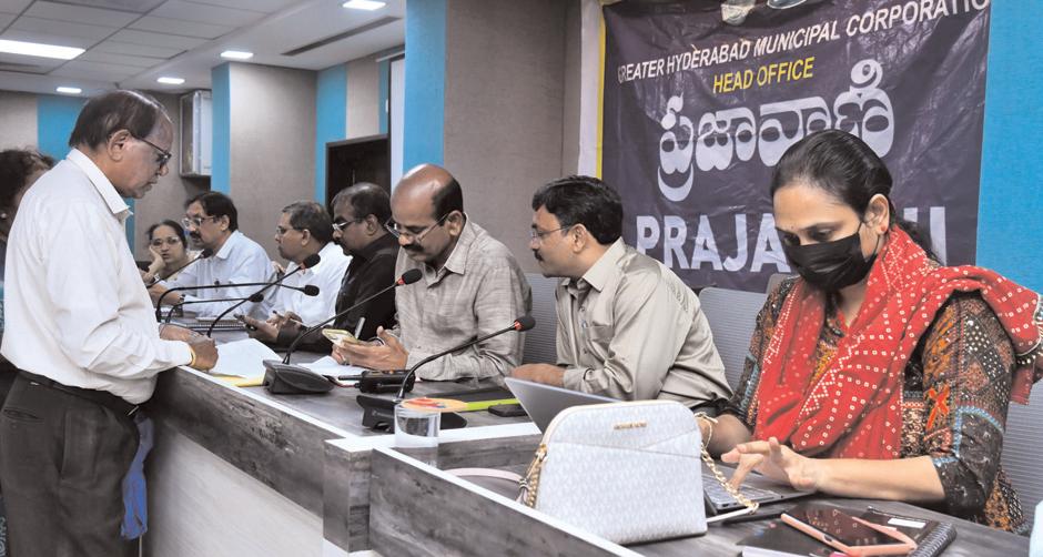 జీహెచ్ఎంసీ వ్యాప్తంగా ప్రజావాణికి 152 విన్నపాలు