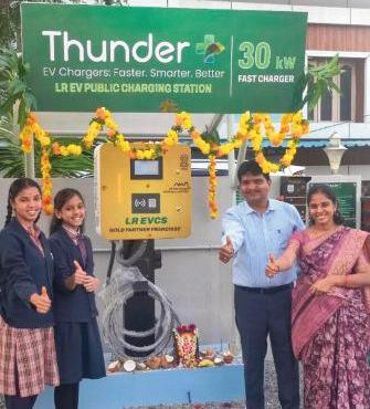 ఆంధ్రలో తొలి మహిళా ఈవీ ఫ్రాంచైజీ ప్రారంభం