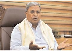 బెంగళూరు రోడ్లపై గుంతలు