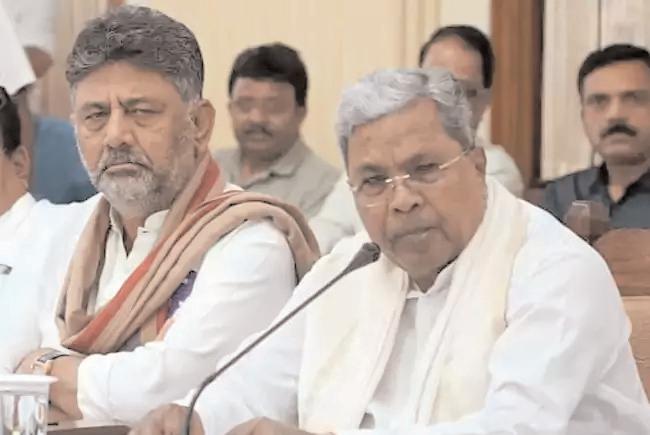 ఇంకెంతకాలం ఈ ఉత్కంఠ నేను ఉండాలా? దిగిపోవాలా?