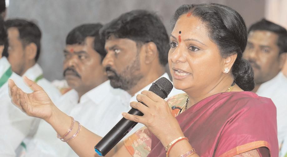 కాళేశ్వరం నుంచి ఒక్క చుక్క సాగు నీరు అందలేదు