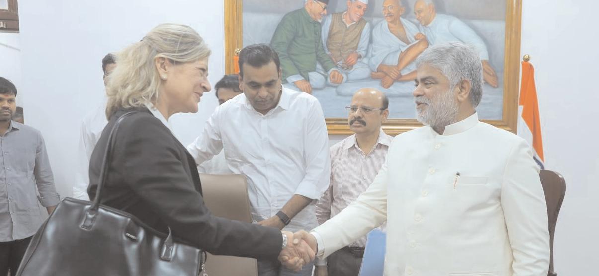 అసెంబ్లీ స్పీకర్ను కలిసిన జర్మనీ ప్రతినిధులు