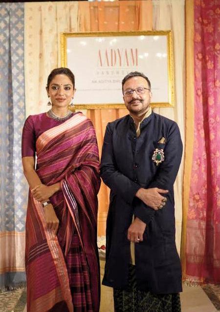 సాంప్రదాయ హస్తకళలకు సోభిత ధూలిపాలా కొత్త ప్రతినిధి