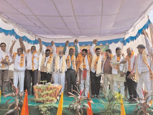 పెండింగ్లో ఉన్న చేనేత వర్గాల పదవులు కేటాయించాలి