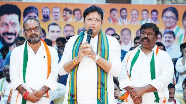 గ్రామాలను "డిజిటల్ విలేజ్"లుగా తీర్చిదిద్దండి